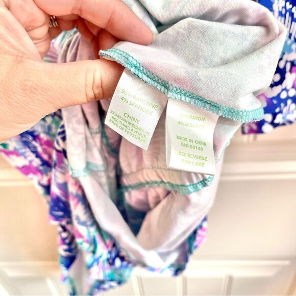 Lilly Pulitzer Bryce romper size small purple blue shorts cold shoulder - Picture 7 of 9